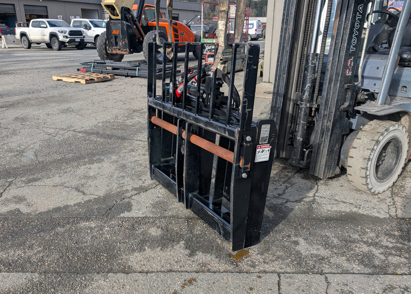 2018 JLG Hydraulic Side Tilt Skid Steer Fork Carriage