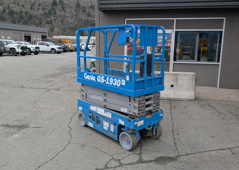 2014 Genie GS1930 Electric Scissor Lift (NORTHWEST)