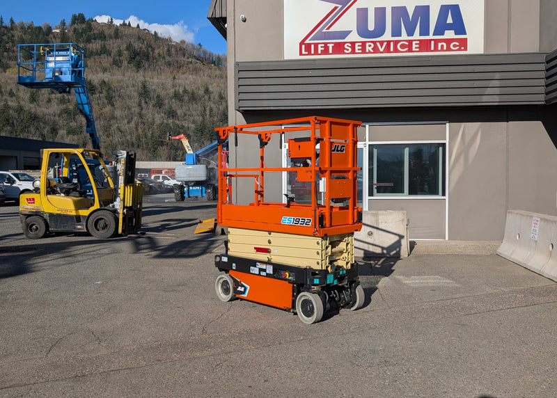 NEW JLG ES1932 Scissor Lift