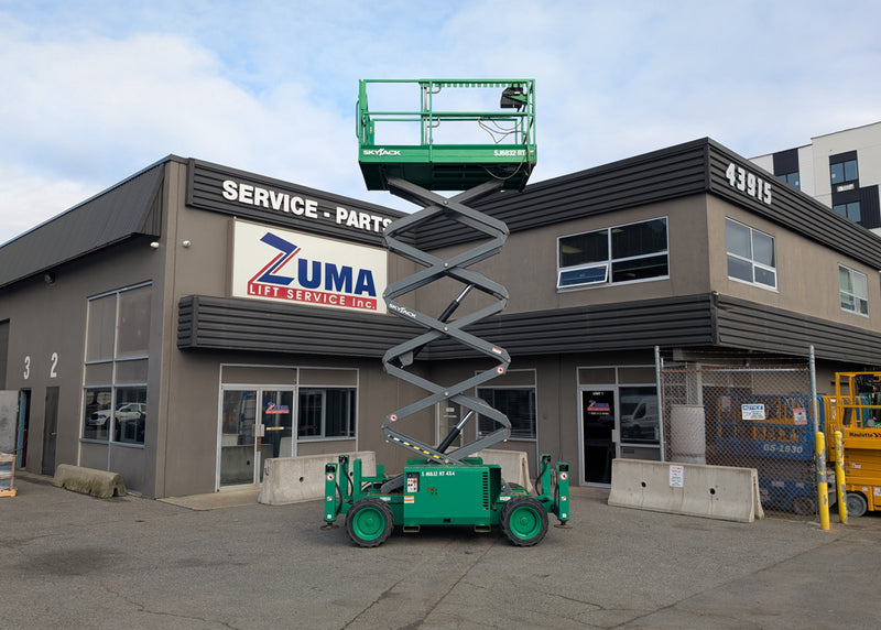 2018 Skyjack SJ6832 RT Scissor Lift (Northwest)