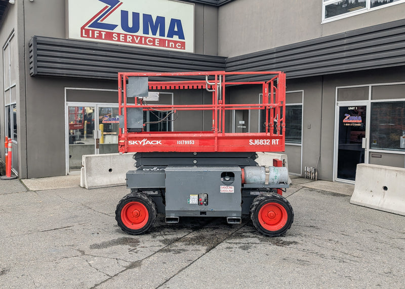 2015 Skyjack SJ6832 RT Scissor Lift (NORTHWEST)