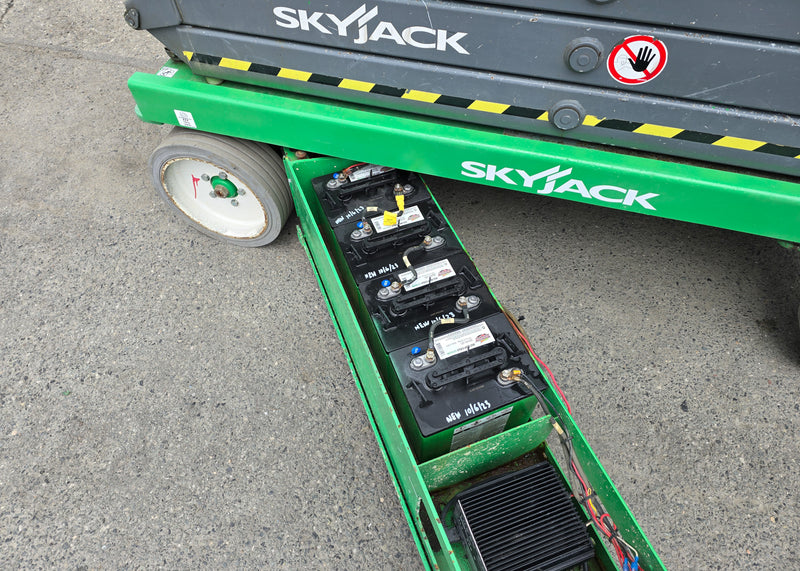 2015 Skyjack SJIII-4626 Electric Scissor Lift (NORTHWEST)