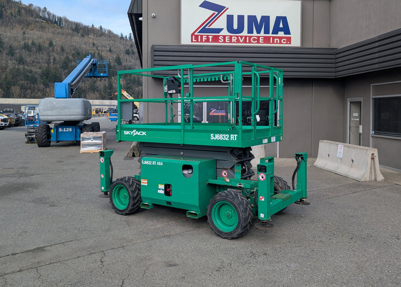 2018 Skyjack SJ6832 RT Scissor Lift (Northwest)