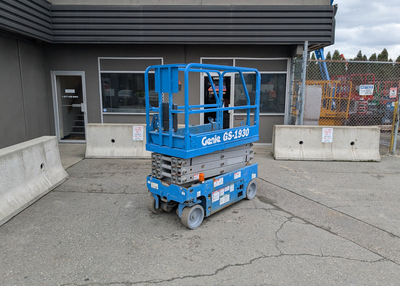 2014 Genie GS1930 Electric Scissor Lift (NORTHWEST)