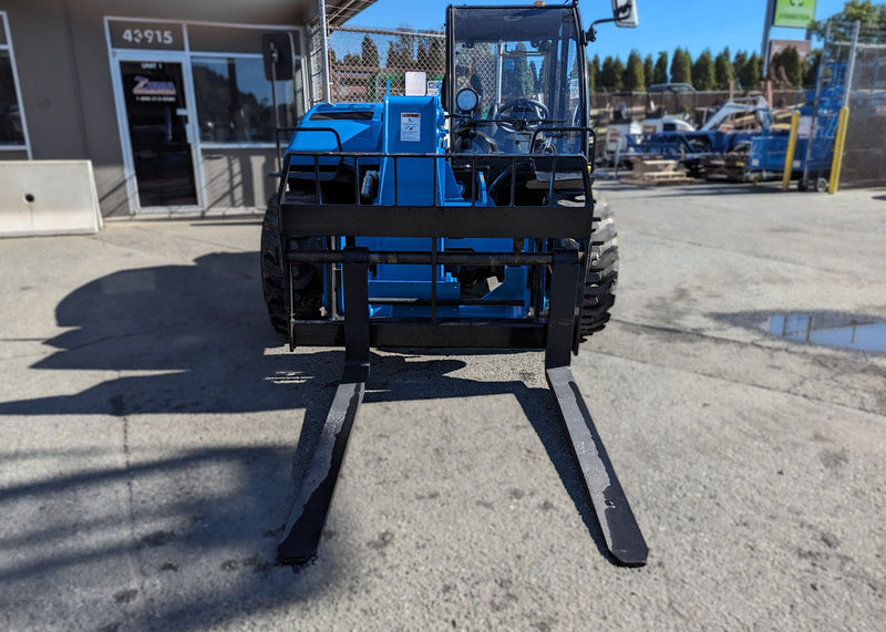 NEW 2024 Genie GTH5519 Telescopic Forklift