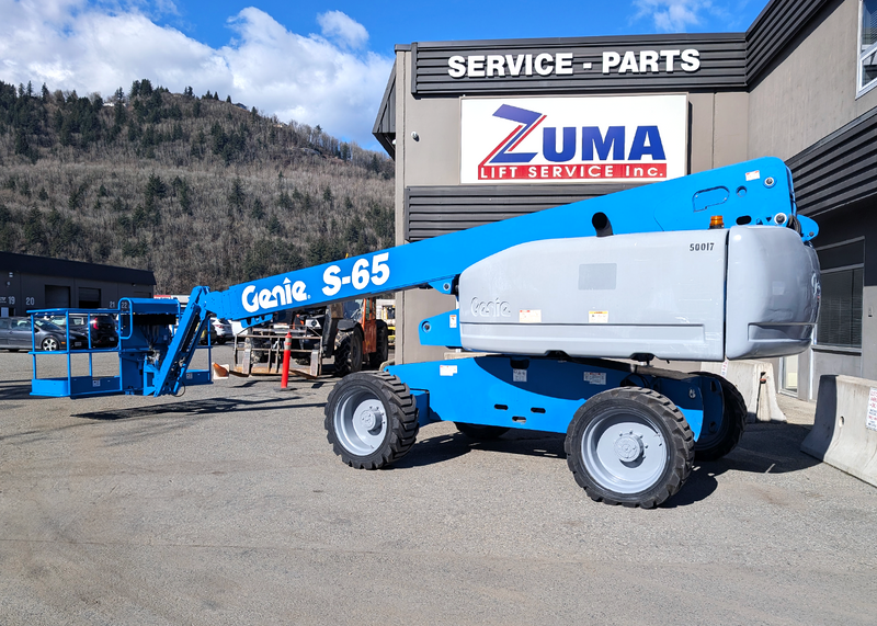 2012 Genie S65 Boom Lift