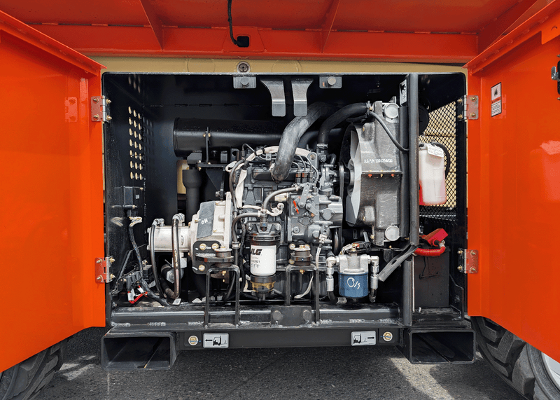 NEW 2025 JLG RT3369 Rough Terrain Scissor Lift (WITH OUTRIGGERS)