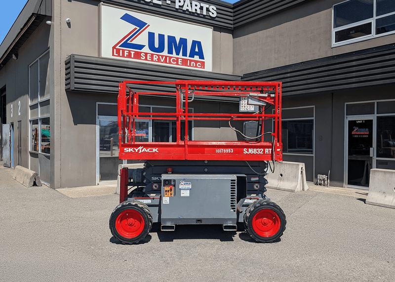 2015 Skyjack SJ 6832RT Scissor Lift