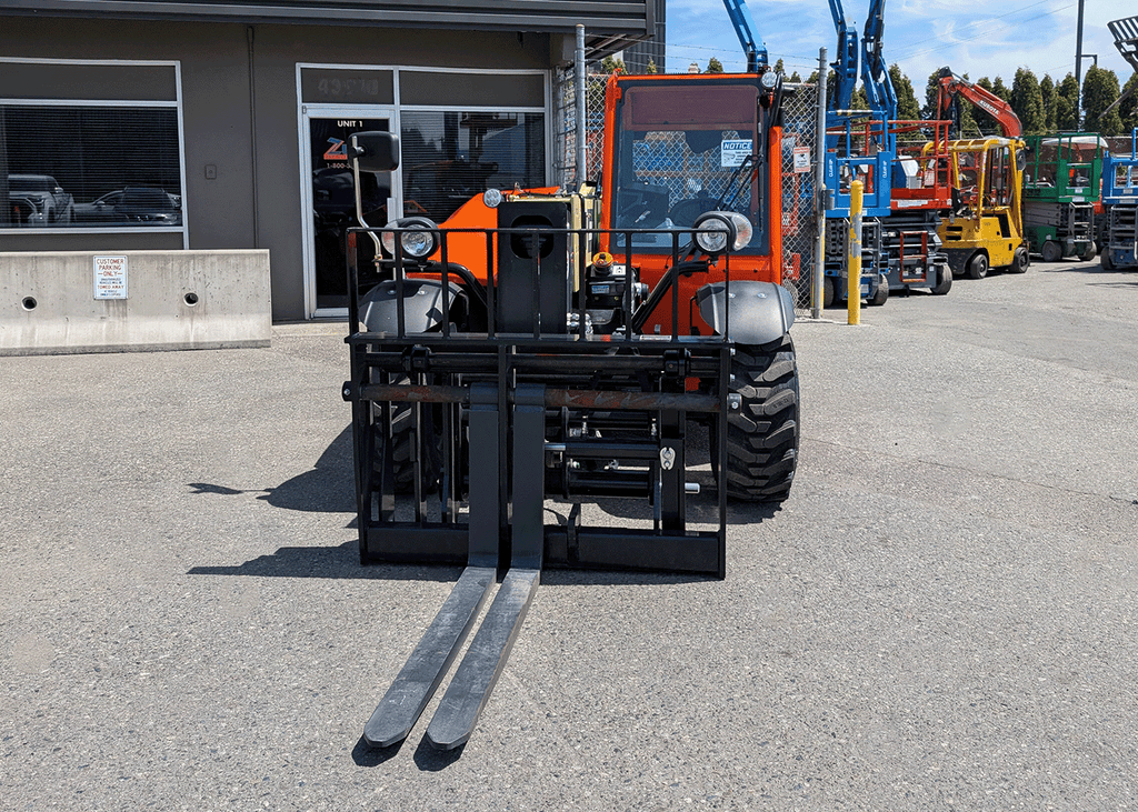 JLG 519 Compact Telehandler for Sale | 5,500 lbs Capacity | Financing ...
