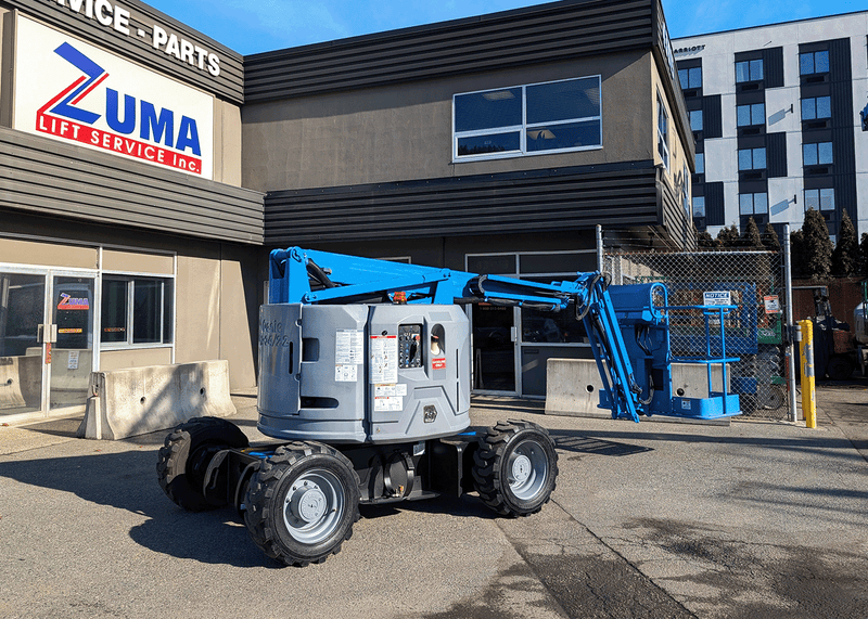 2012 Genie Z-34/22 Articulating Boom Lift