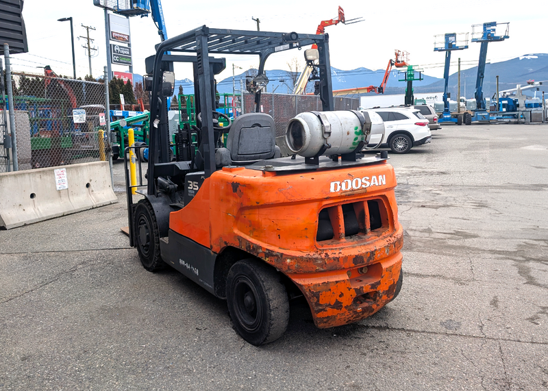 2014 Doosan G35S-5 Forklift (NORTHWEST)