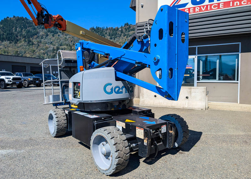 2016 Genie Z-33/18 Articulating Boom Lift (NORTHWEST)