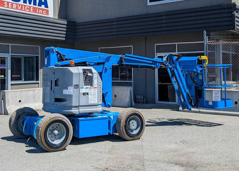 2013 Genie Z34/22 DC Articulating Boom Lift (NORTHWEST)