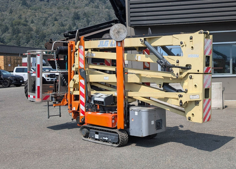 2013 JLG X550AJ Compact Crawler Boom Lift