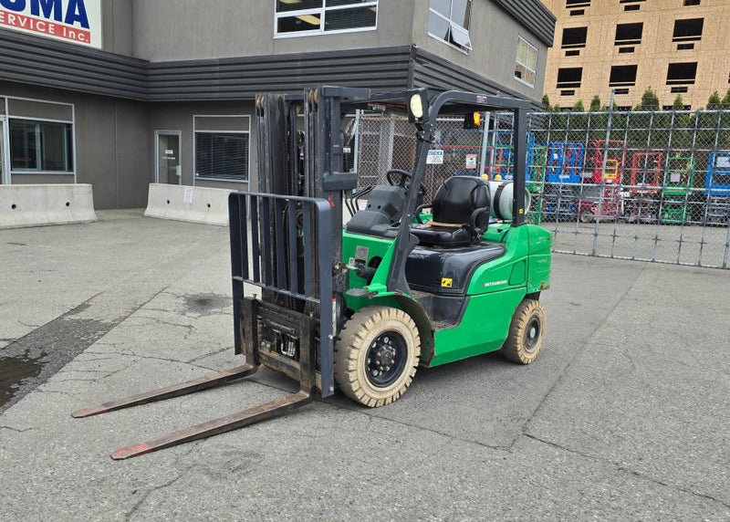 Mitsubishi FG25N Forklift