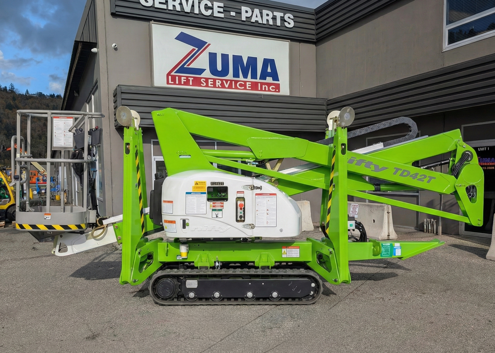 New Niftylift TD42T Crawler Boom Lift For Sale. In Stock. New Niftylift TD42T Crawler Boom Lift For Sale. In Stock.