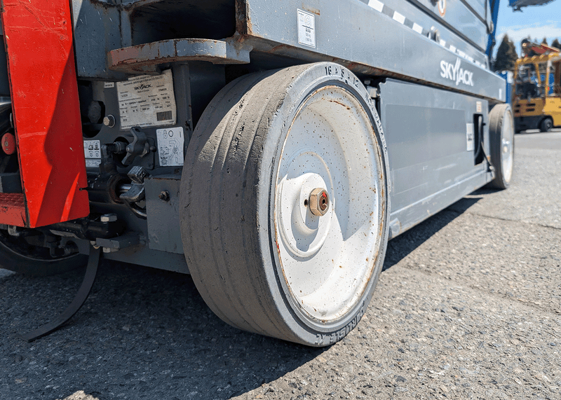 Skyjack SJ3226 - Image 10